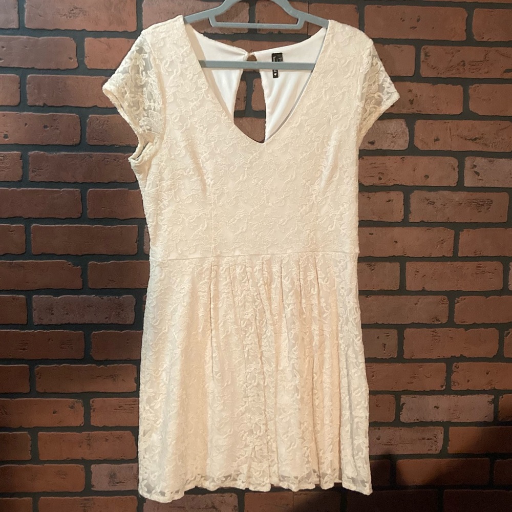 Lined Lace Mini Dress with Cap Sleeves, V Neck, & Side Zipper